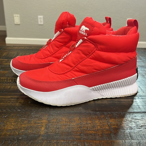 Sorel Red Winter & Rain Boots - Picture 2 of 8